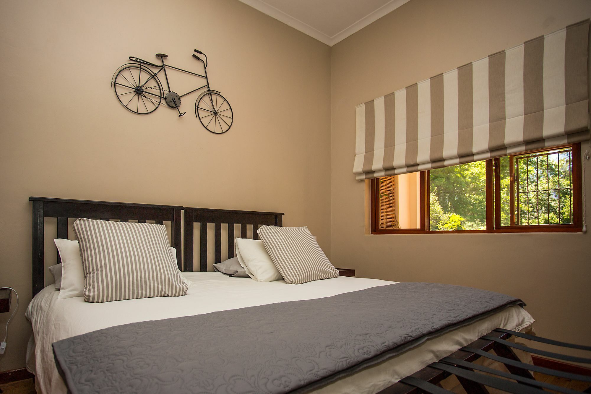 Dirtopia Trail Lodge 斯泰伦博斯 外观 照片